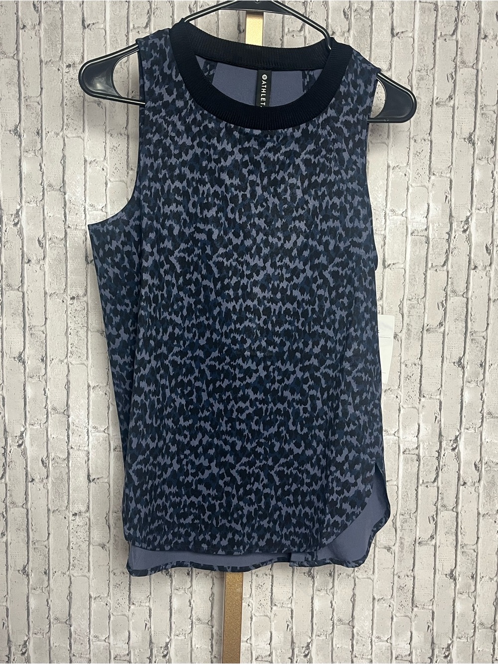 Athleta Zephyr Refined Tank Top XS NWT Blue Black Animal Leopard Print Active